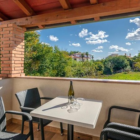 Apartmani Jana Porec Ngoại thất bức ảnh