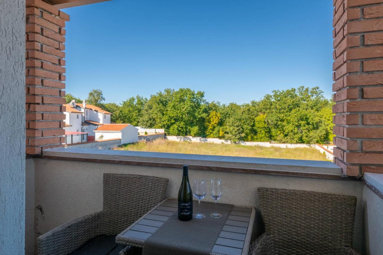 Apartmani Jana Porec Ngoại thất bức ảnh