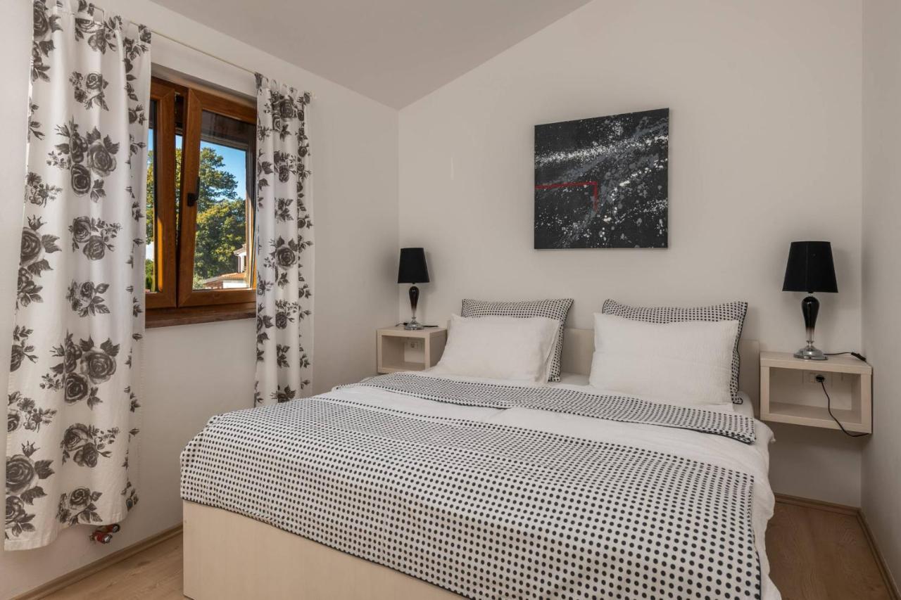 Apartmani Jana Porec Ngoại thất bức ảnh