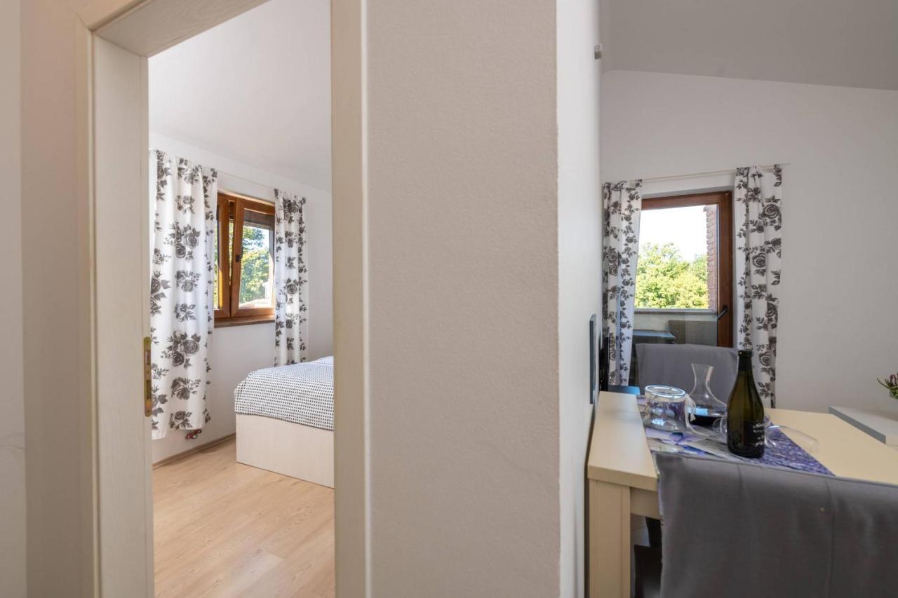 Apartmani Jana Porec Ngoại thất bức ảnh