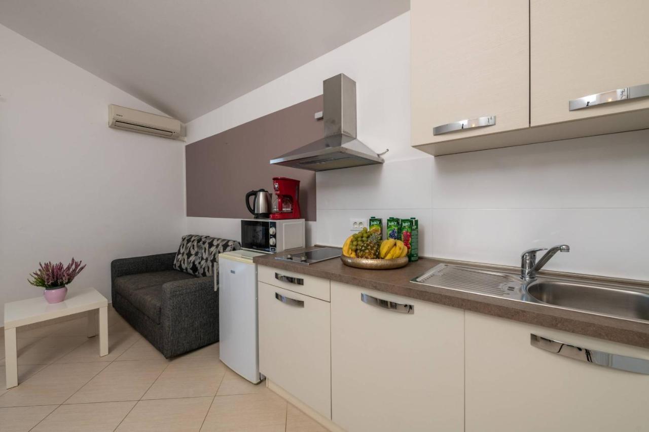 Apartmani Jana Porec Ngoại thất bức ảnh