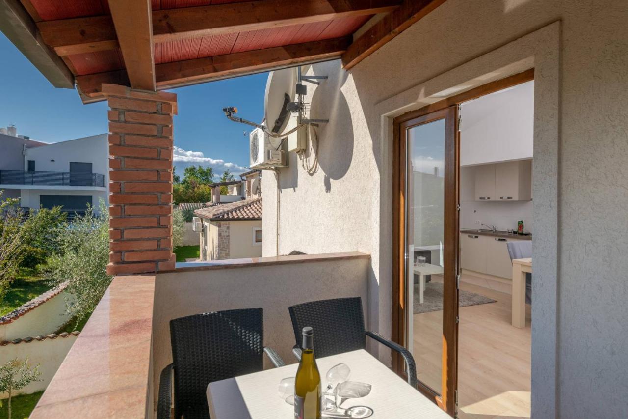 Apartmani Jana Porec Ngoại thất bức ảnh
