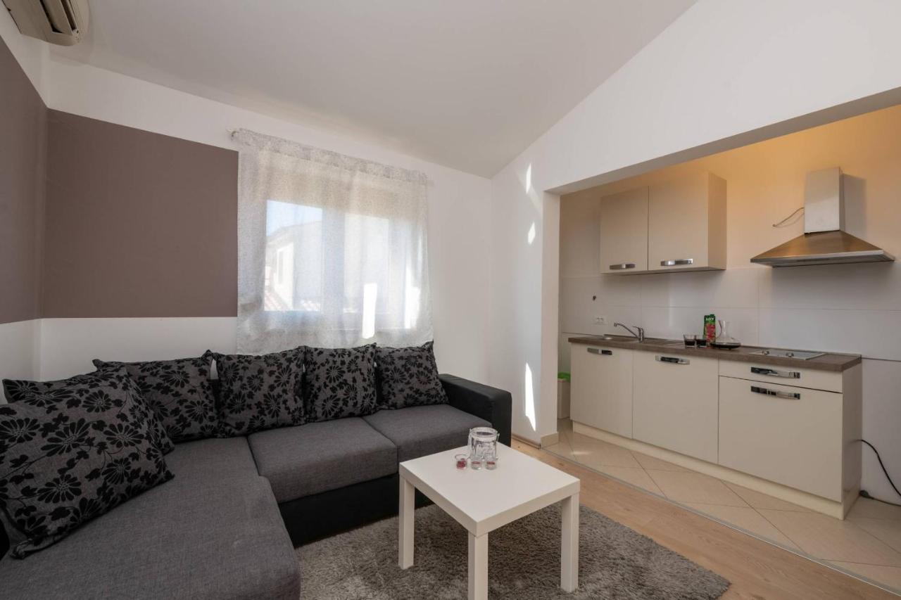 Apartmani Jana Porec Ngoại thất bức ảnh